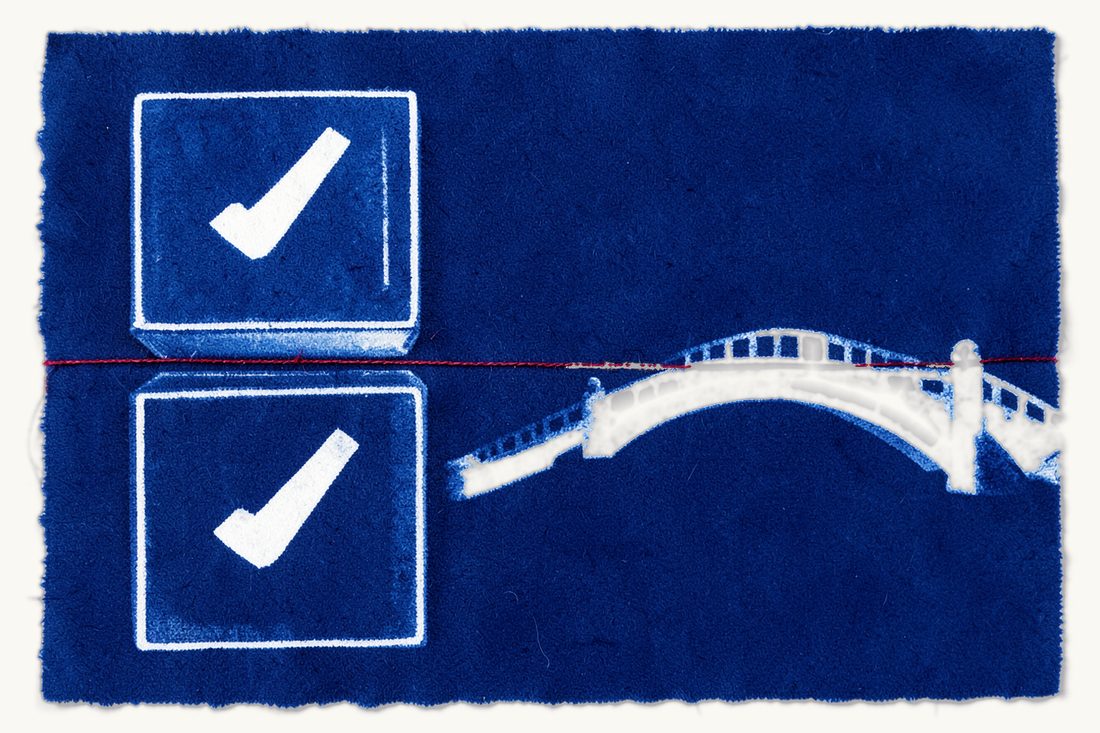 The conditions to enforce a foreign judgment in Türkiye: four stacked boxes each holding a tick mark, with a red thread running from them onto an arched bridge, cyanotype print