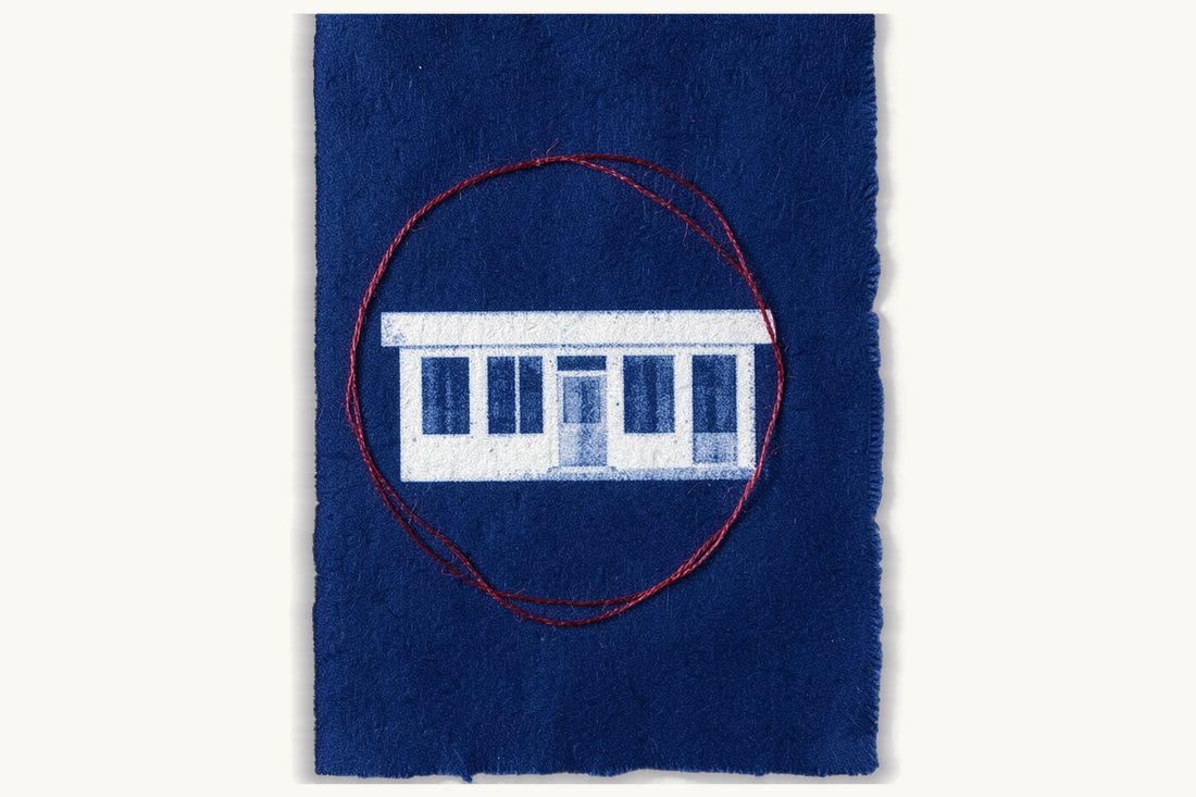 Sole proprietorship versus LLC in Turkey: a red vertical line divides the print, a pawn tied to a small house on one side, a large office block in a red thread ring on the other