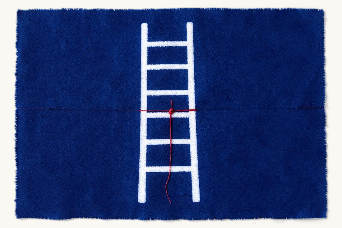 How liability is divided among directors and managers: a tall ladder with a red thread knotted around one single rung while every other rung stays bare, cyanotype print