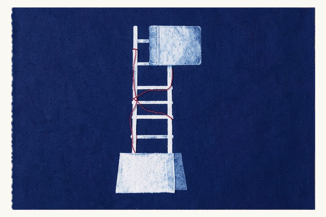 Step-by-step recognition lawsuit: a tall ladder with a folded blank sheet at its foot and a thick antique book at the top, a red thread climbing rung by rung, cyanotype print