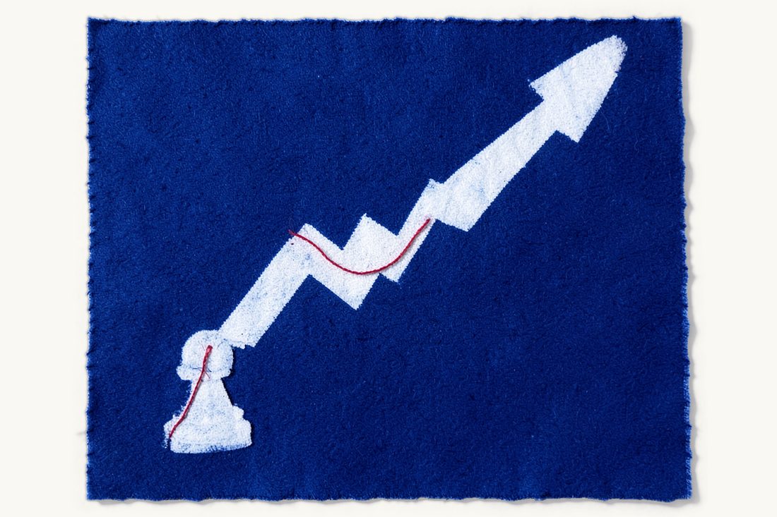 Capital markets and investment funds in Türkiye: a large rising zigzag share-price line, a red thread tied from a chess pawn to its peak, cyanotype print